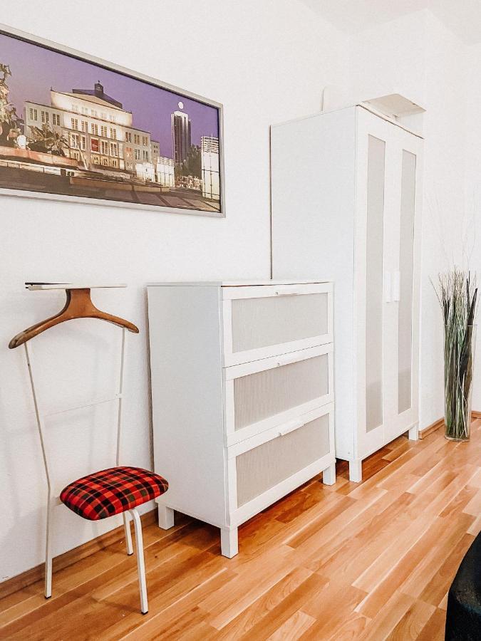 Gemuetliche Fewo Mit Balkon Leipzig Exterior foto